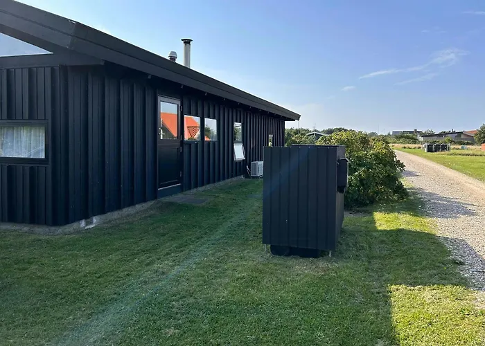 Nyaraló Architect-designed Summer House In Agger *